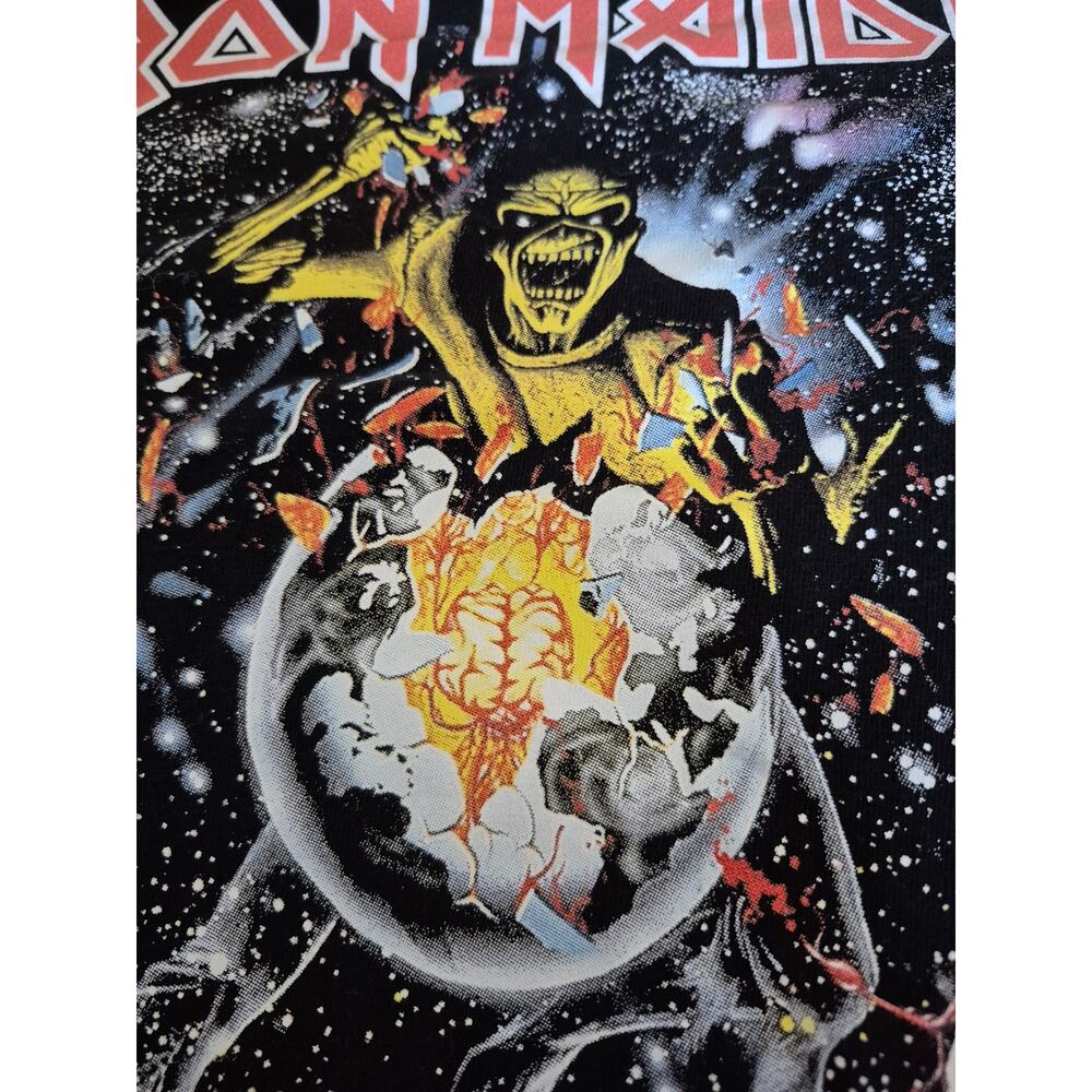 Iron Maiden Eddie rips up the World Tee Shirt Size XL 2022 Goth BOHO Punk Rocker